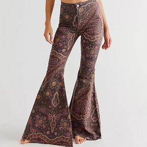 Free People Just Float On Flare Leg High Rise Raw Hem Paisley Print Jeans sz 30